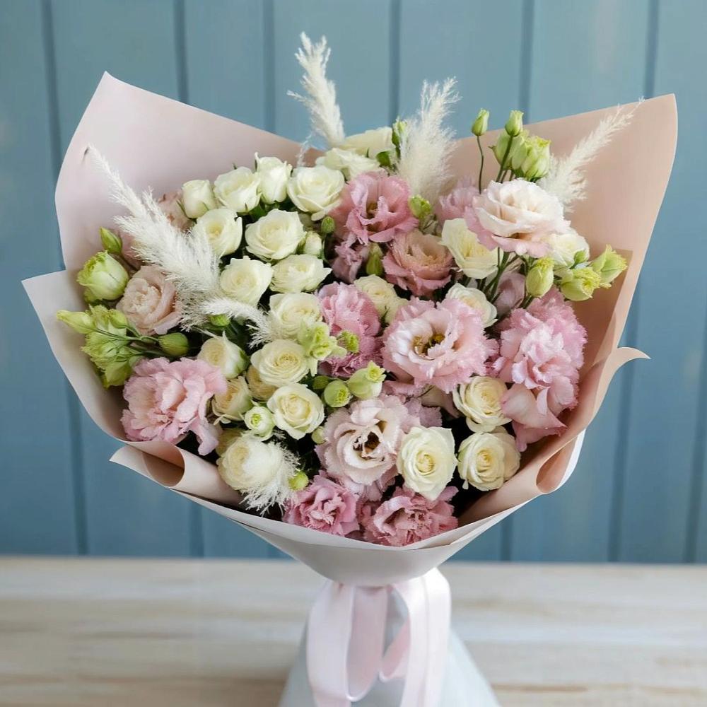 Букет цветов из: Альстромерии и Розы в Чайковском