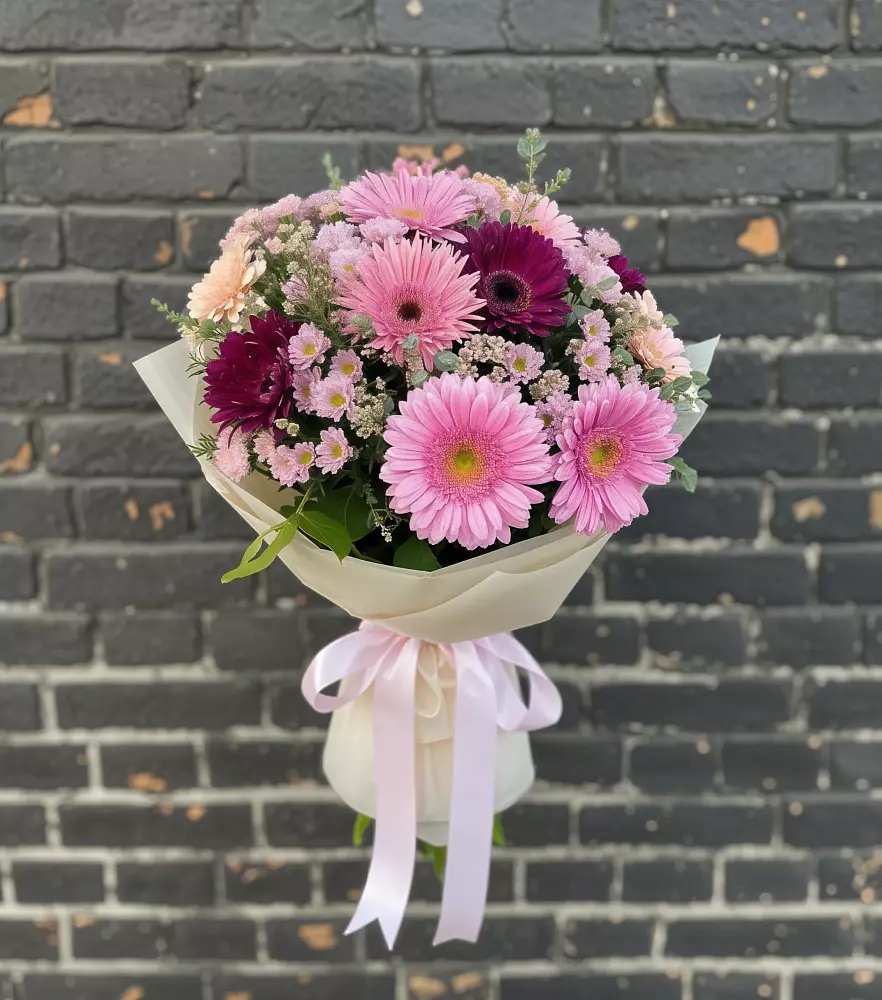 Букет цветов из: Герберы и Хризантемы в Чайковском