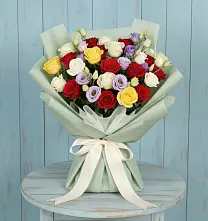 Букет цветов из:  Розы в Чайковском