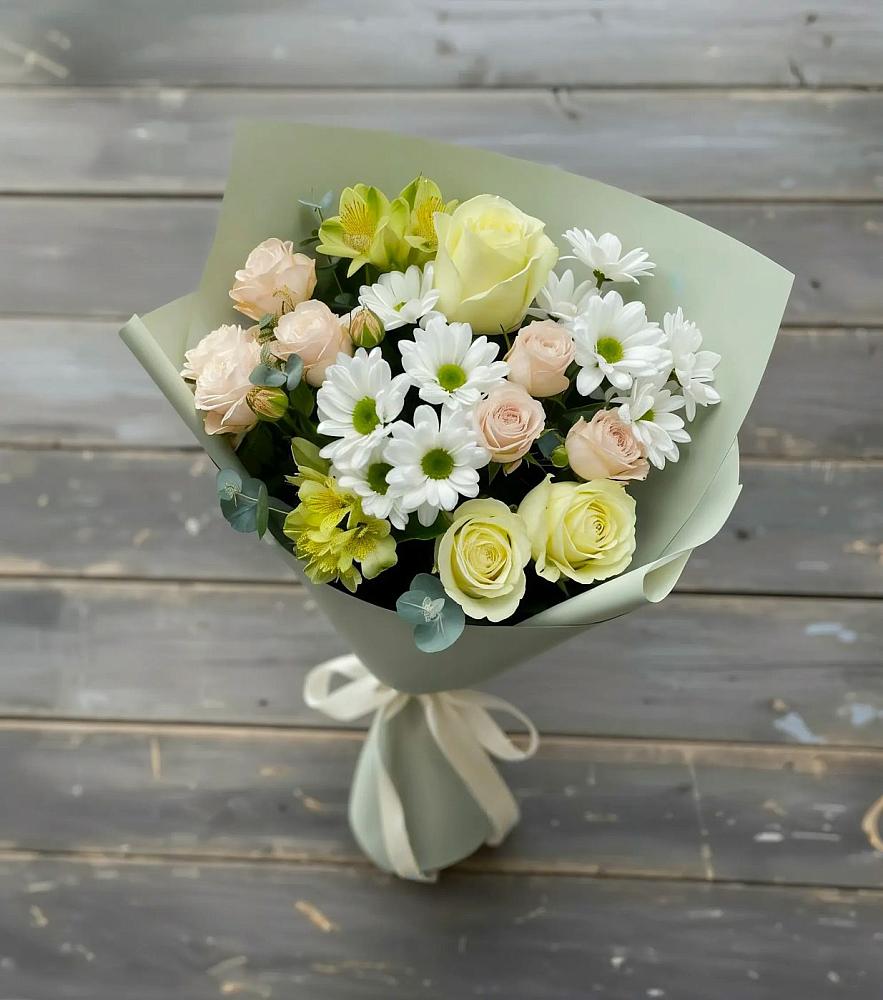Букет цветов из: Альстромерии, Розы и Хризантемы в Чайковском