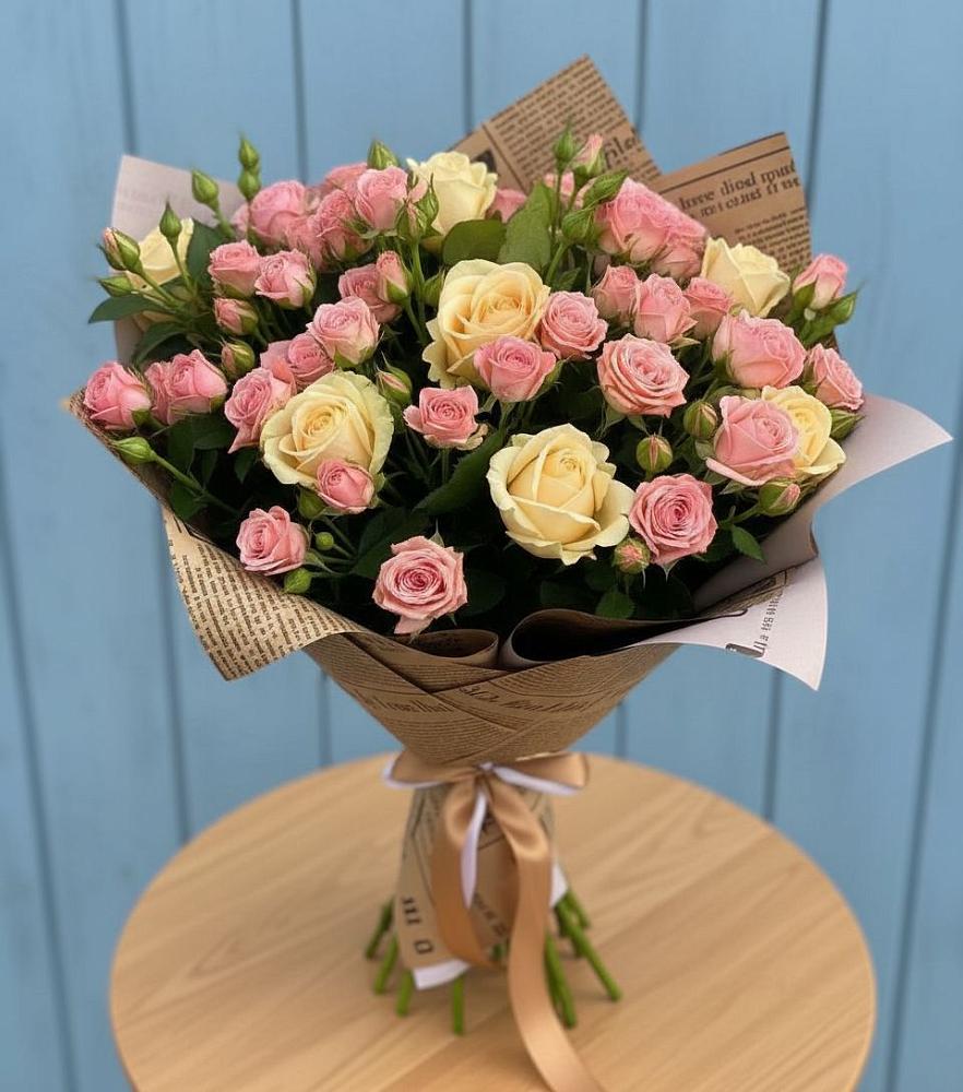 Букет цветов из: Розы в Чайковском