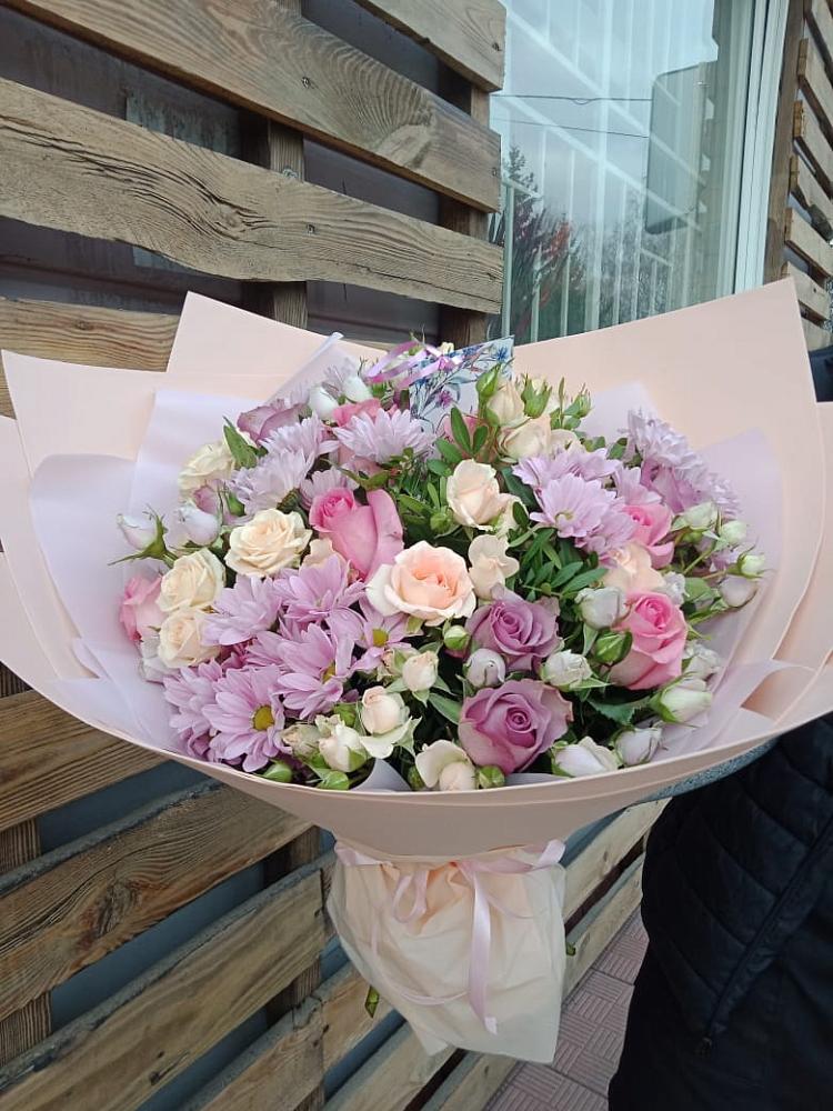 Букет цветов из: Розы и Хризантемы в Чайковском