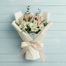 Букет цветов из:  Альстромерии в Чайковском
