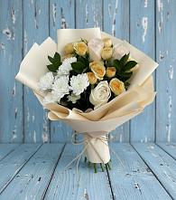 Букет цветов из:  Розы и Хризантемы #REPLACE_PRED# Чайковском