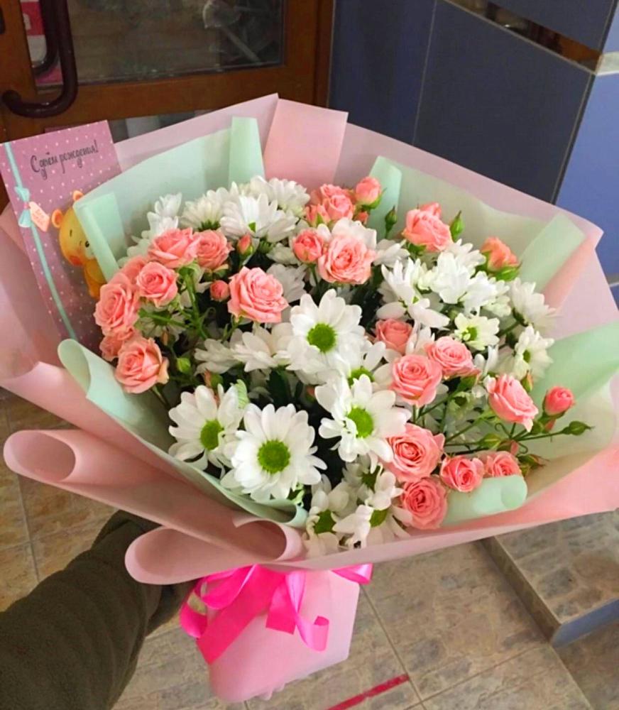 Букет цветов из: Розы и Хризантемы в Чайковском