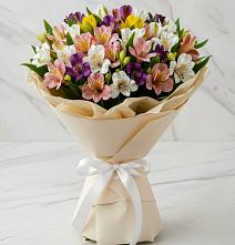Букет цветов из:  Альстромерии в Чайковском