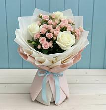 Букет цветов из:  Розы в Чайковском