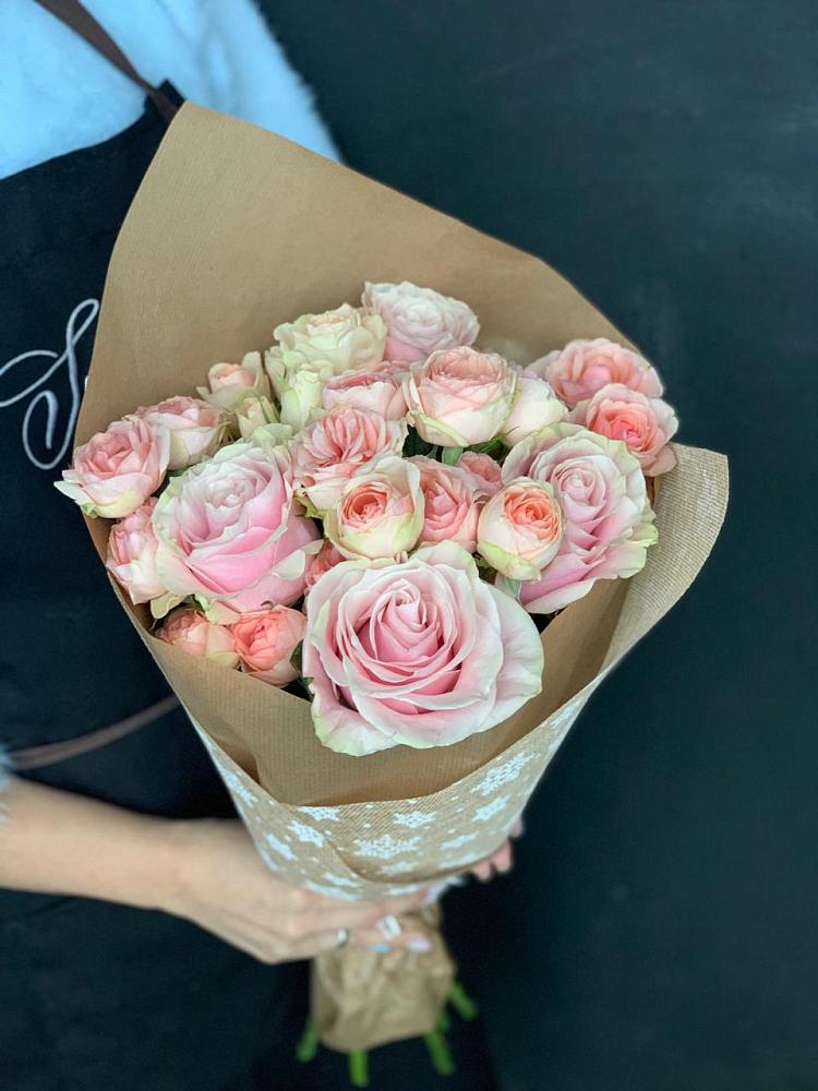 Букет цветов из: Хризантемы и Розы в Чайковском