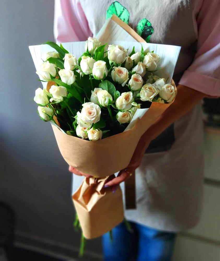 Букет цветов из: Розы в Чайковском