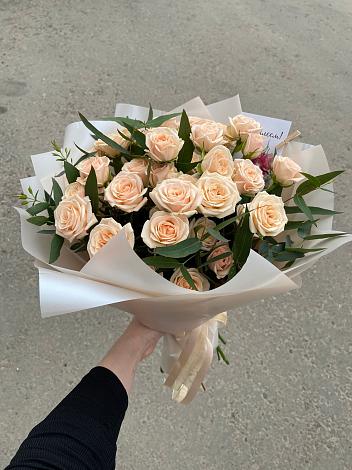 Букет Кремовые розы Латте в Чайковском
