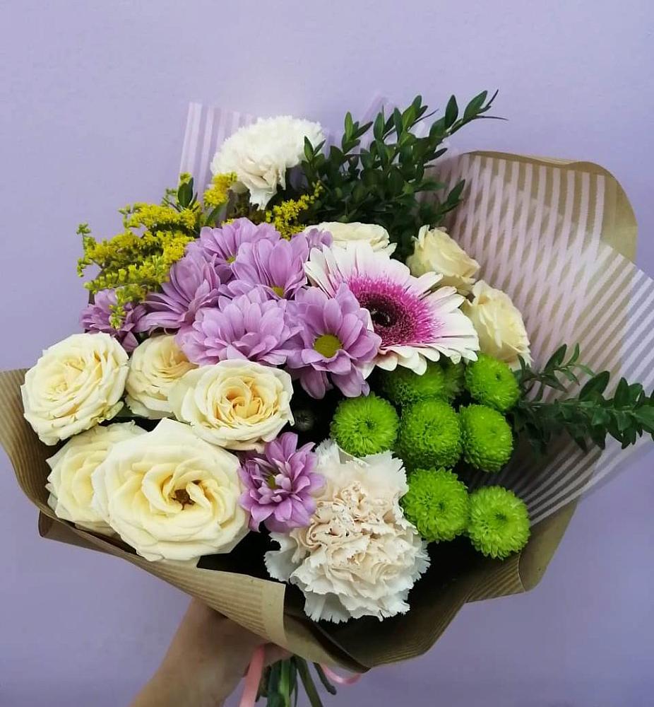 Букет цветов из: Хризантемы, Розы, Гвоздики и Герберы в Чайковском