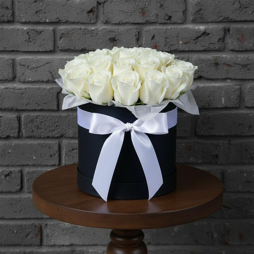 Цветочная композиция из Розы в шляпной коробке в Чайковском