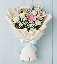 Букет цветов из:  Лилии #REPLACE_PRED# Чайковском