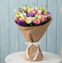 Букет цветов из:  Лизиантусы #REPLACE_PRED# Чайковском