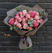 Букет цветов из:  Розы в Чайковском